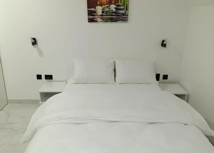 Garfield Family 1 アパート