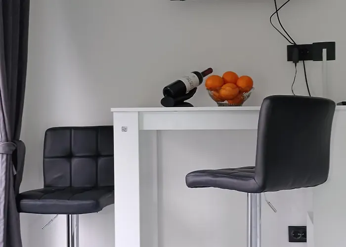 Garfield Family 1 アパート