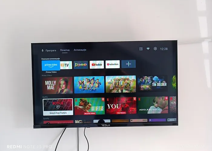 アパート Garfield Family 1 *